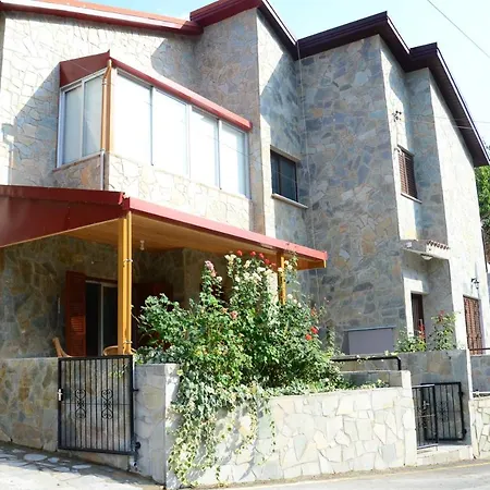 The Mountain House Apartment Moutoullas